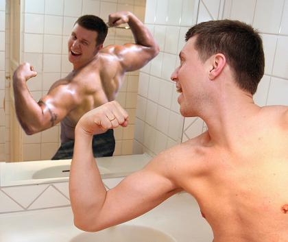 uomini illusi di avere muscoli